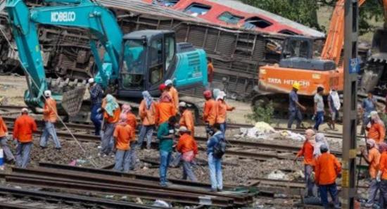 Indian police arrest 3 rail staff